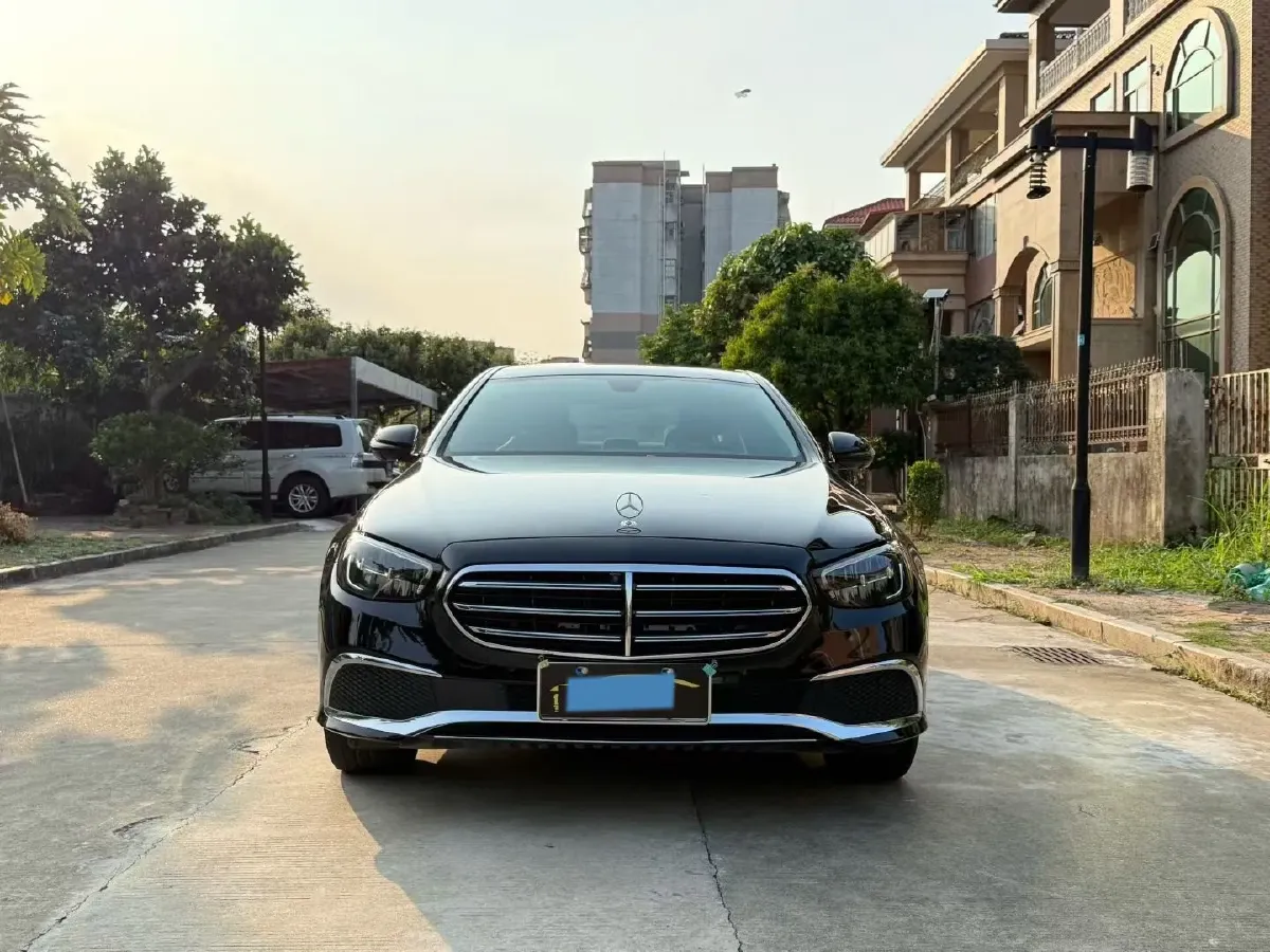 2022 Mercedes-Benz GLC Class 2.0T 258HP L4 9AT,autocango,china used car exporter,china ev exporter,chinese used car exporter,chinese used ev exporter