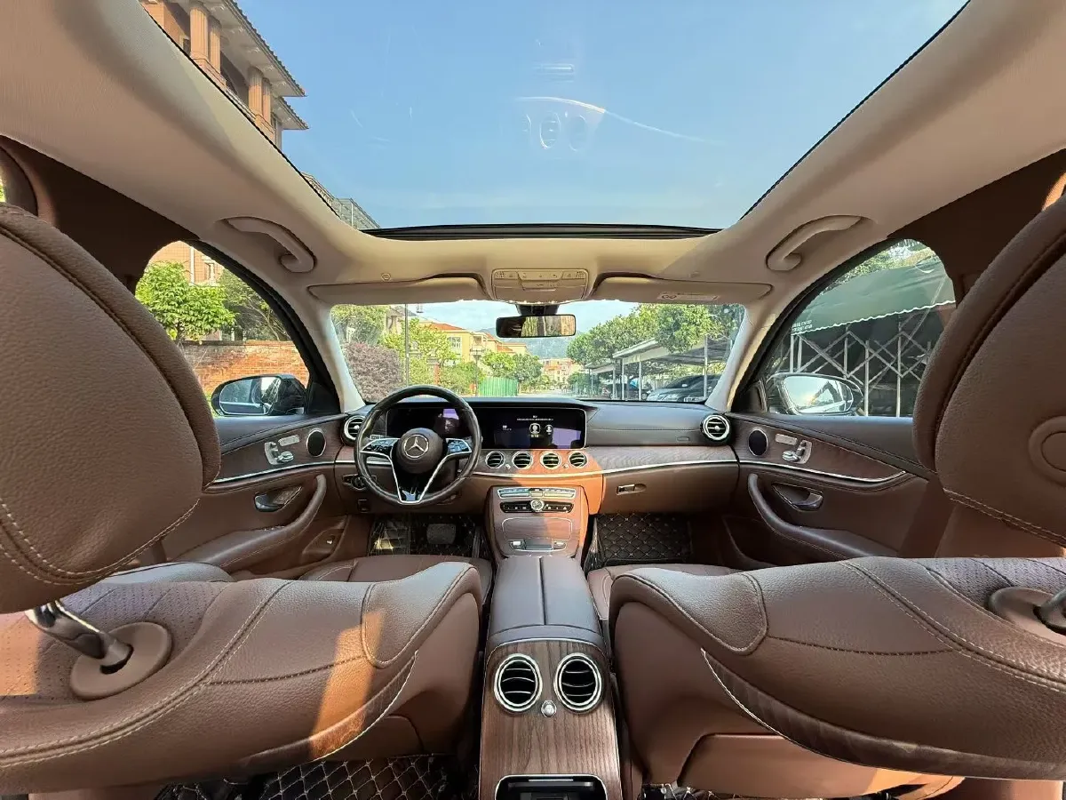 2022 Mercedes-Benz GLC Class 2.0T 258HP L4 9AT,autocango,china used car exporter,china ev exporter,chinese used car exporter,chinese used ev exporter