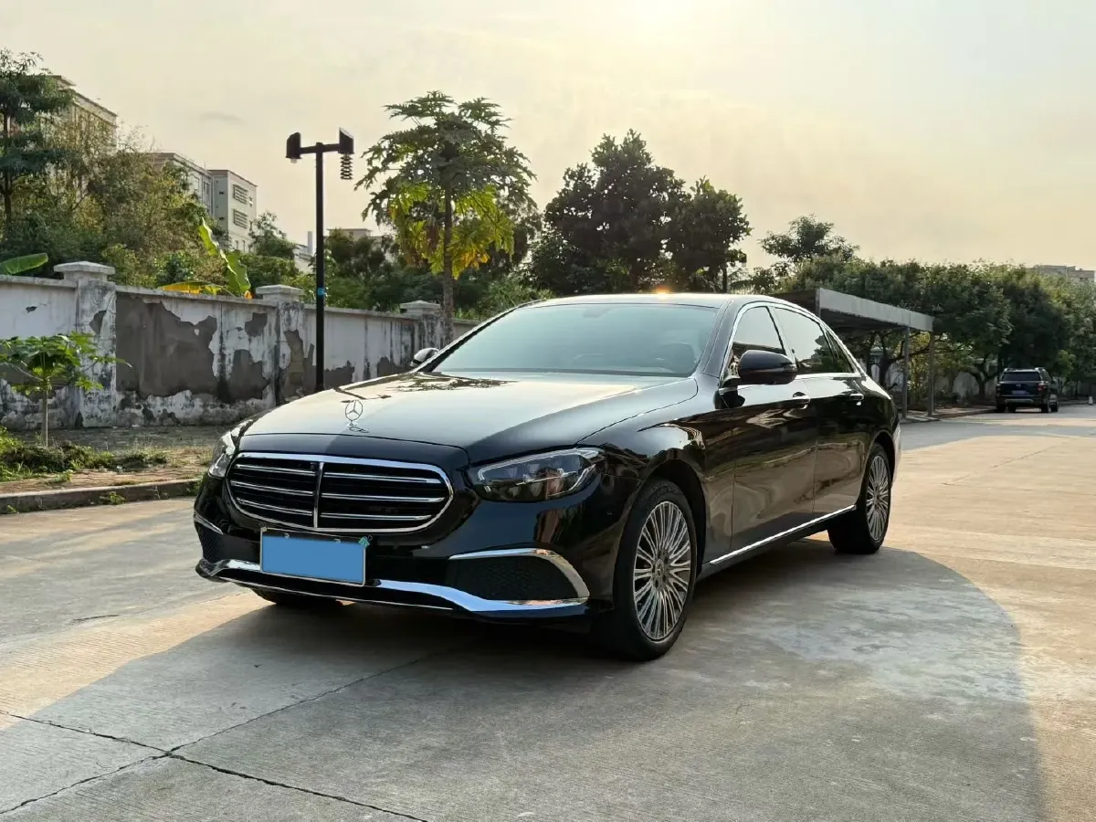 2022 Mercedes-Benz GLC Class 2.0T 258HP L4 9AT,autocango,china used car exporter,china ev exporter,chinese used car exporter,chinese used ev exporter