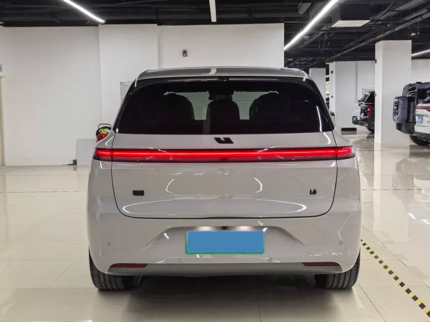 2024 Li L6 Range Extended 154HP L4 REEV 36.8KWH,autocango,china used car exporter,china ev exporter,chinese used car exporter,chinese used ev exporter