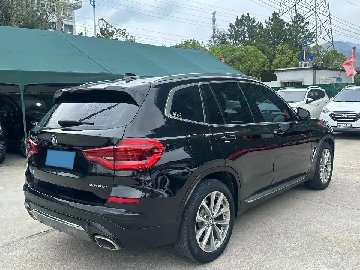 2021 BMW X3 2.0T 184HP L4 8AT,autocango,china used car exporter,china ev exporter,chinese used car exporter,chinese used ev exporter