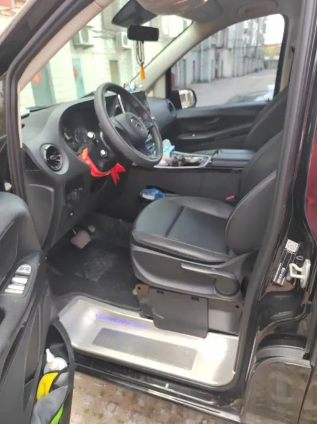 2023 Mercedes-Benz Vito 2.0T 211HP L4 9AT,autocango,china used car exporter,china ev exporter,chinese used car exporter,chinese used ev exporter