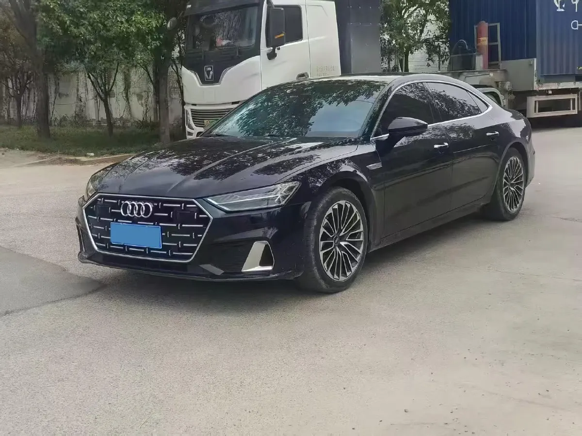 2024 Audi A7L 2.0T 245HP L4 7DCT,autocango,china used car exporter,china ev exporter,chinese used car exporter,chinese used ev exporter