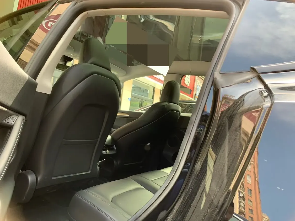 2022 Tesla Model Y BEV 60KWH,autocango,china used car exporter,china ev exporter,chinese used car exporter,chinese used ev exporter