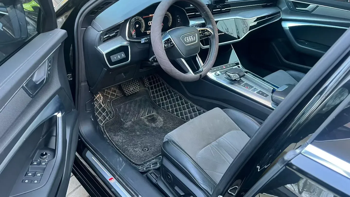 2021 Audi A6L 2.0T 190HP L4 7DCT,autocango,china used car exporter,china ev exporter,chinese used car exporter,chinese used ev exporter