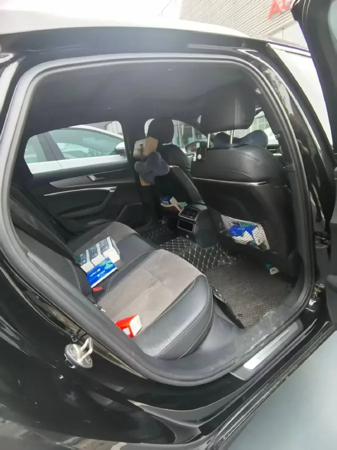 2020 Audi A6L 2.0T 190HP L4 7DCT,autocango,china used car exporter,china ev exporter,chinese used car exporter,chinese used ev exporter