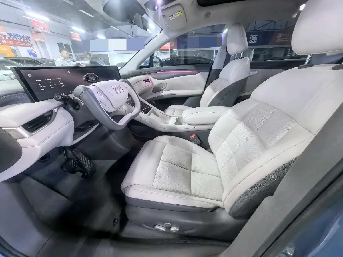 2025 IM LS6 BEV 75KWH,autocango,china used car exporter,china ev exporter,chinese used car exporter,chinese used ev exporter