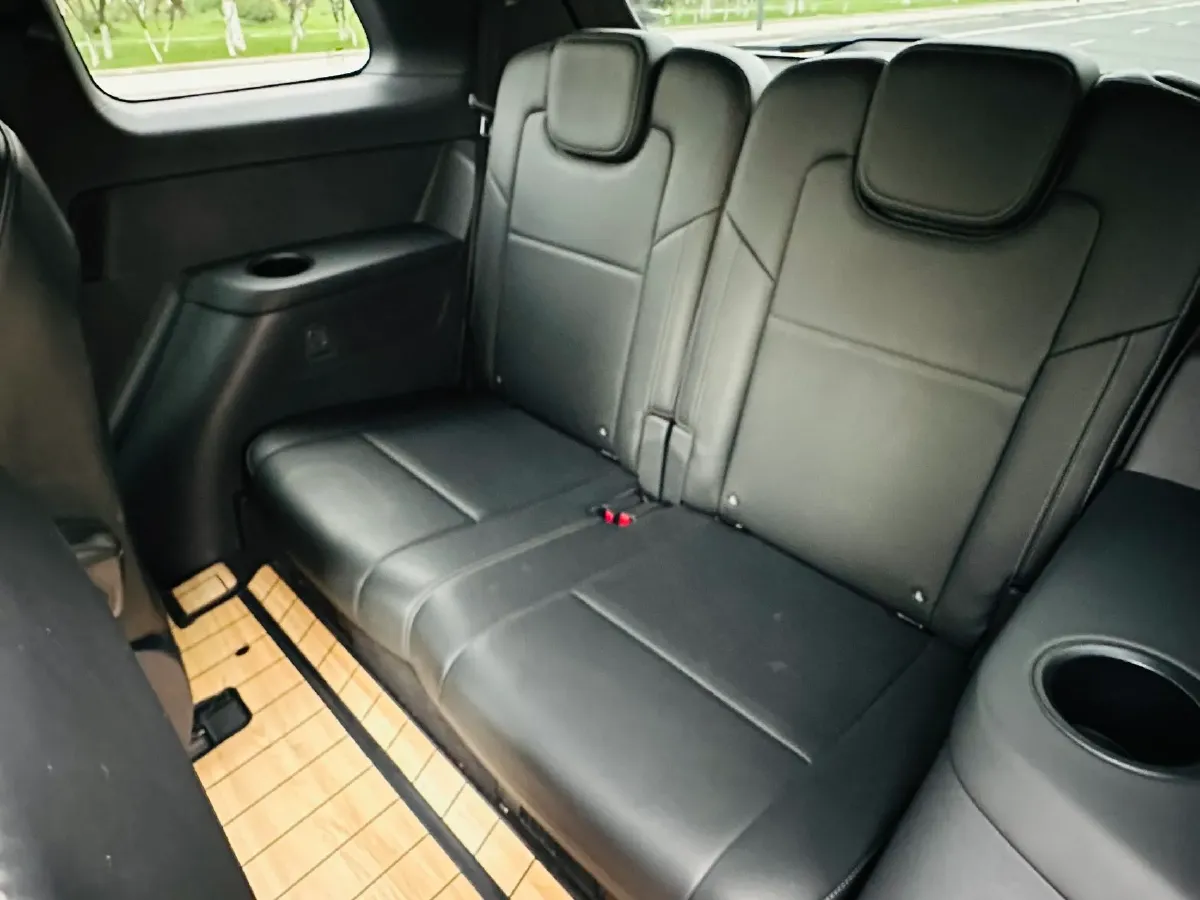 2021 Li ONE Range Extended 131HP REEV 40.5KWH,autocango,china used car exporter,china ev exporter,chinese used car exporter,chinese used ev exporter