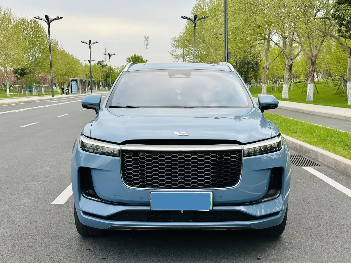 2021 Li ONE Range Extended 131HP REEV 40.5KWH,autocango,china used car exporter,china ev exporter,chinese used car exporter,chinese used ev exporter