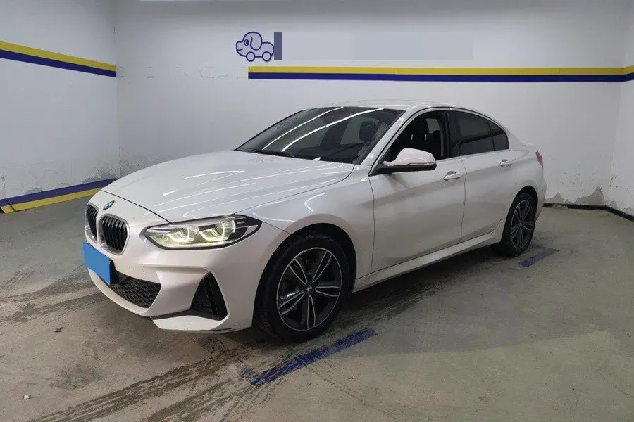 2021 BMW 1 Series 1.5T 140HP L3 7DCT,autocango,china used car exporter,china ev exporter,chinese used car exporter,chinese used ev exporter