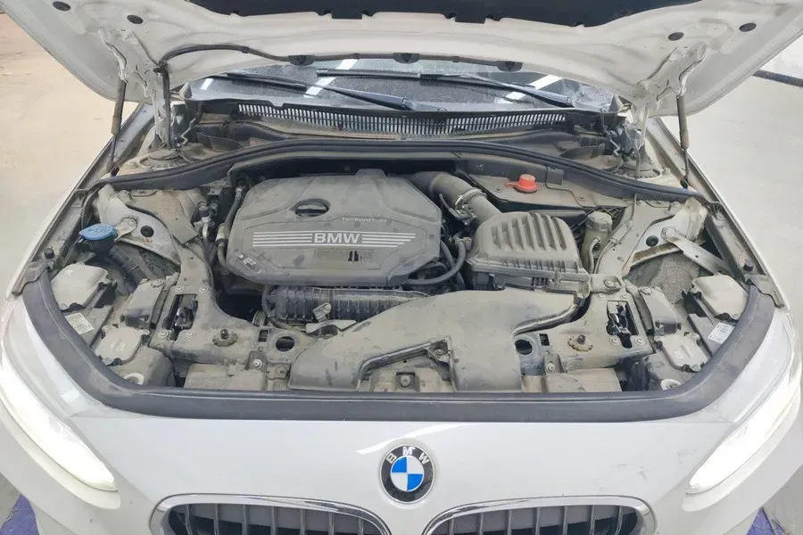 2021 BMW 1 Series 1.5T 140HP L3 7DCT,autocango,china used car exporter,china ev exporter,chinese used car exporter,chinese used ev exporter