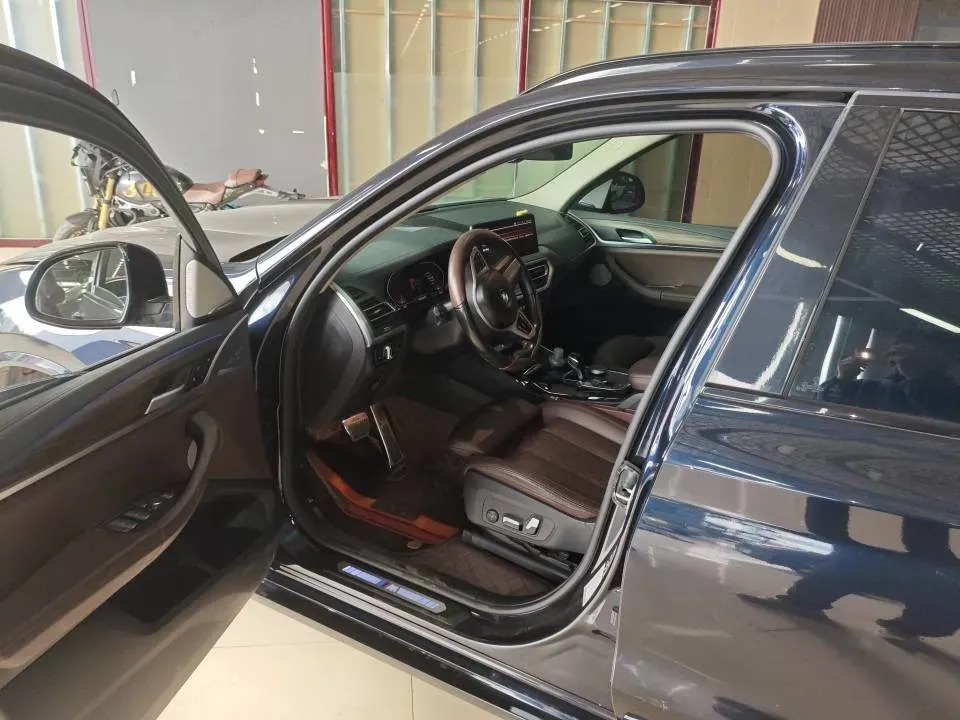 2022 BMW X3 2.0T 252HP L4 8AT,autocango,china used car exporter,china ev exporter,chinese used car exporter,chinese used ev exporter