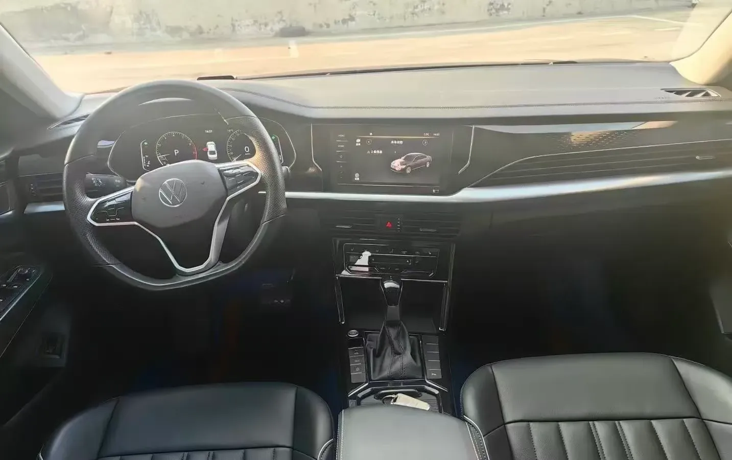 2023 Volkswagen Passat 2.0T 186HP L4 7DCT,autocango,china used car exporter,china ev exporter,chinese used car exporter,chinese used ev exporter