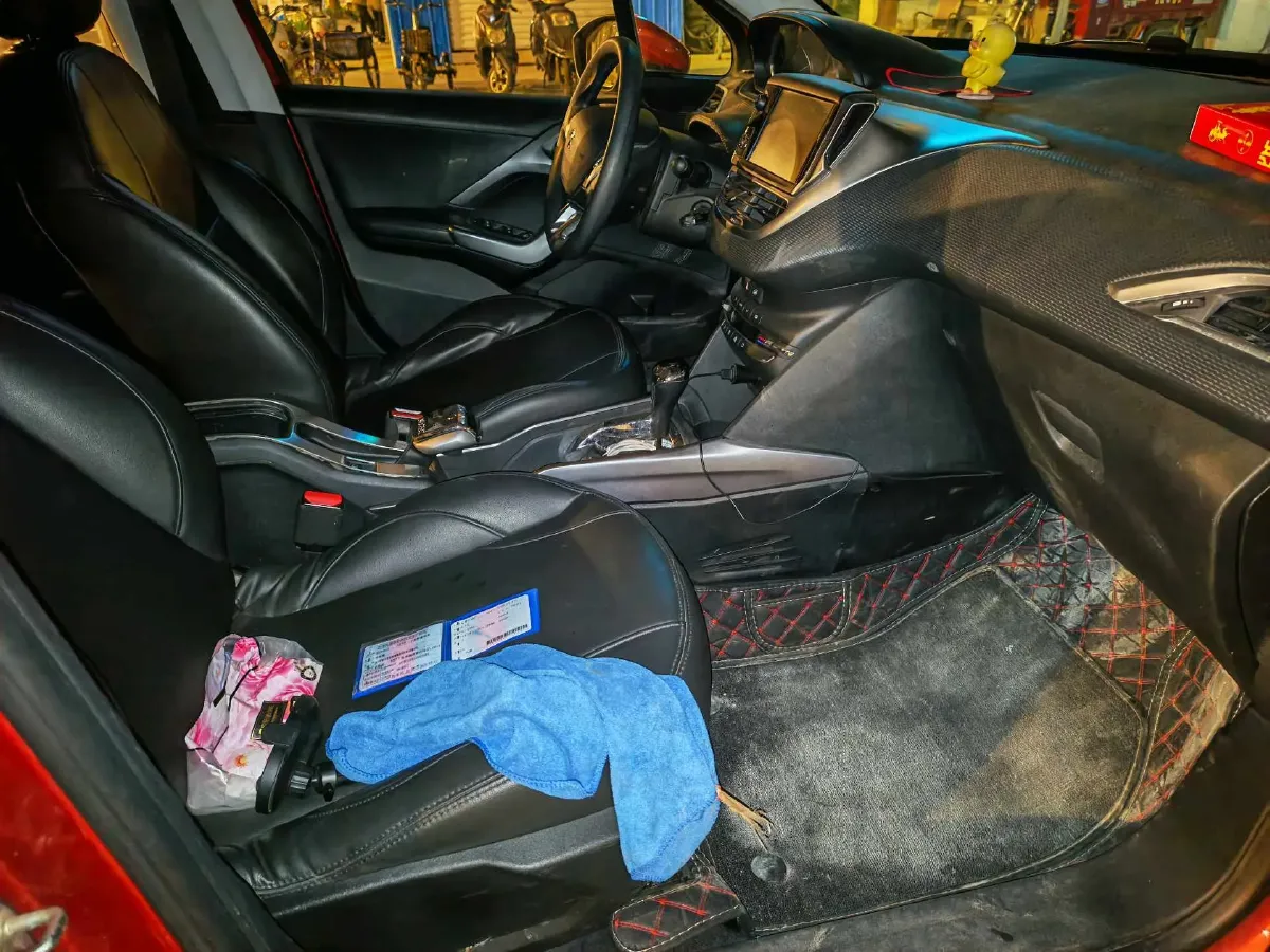 2018 Peugeot 2008 1.6L 117HP L4 6AT,autocango,china used car exporter,china ev exporter,chinese used car exporter,chinese used ev exporter