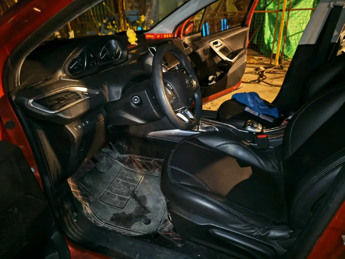 2018 Peugeot 2008 1.6L 117HP L4 6AT,autocango,china used car exporter,china ev exporter,chinese used car exporter,chinese used ev exporter