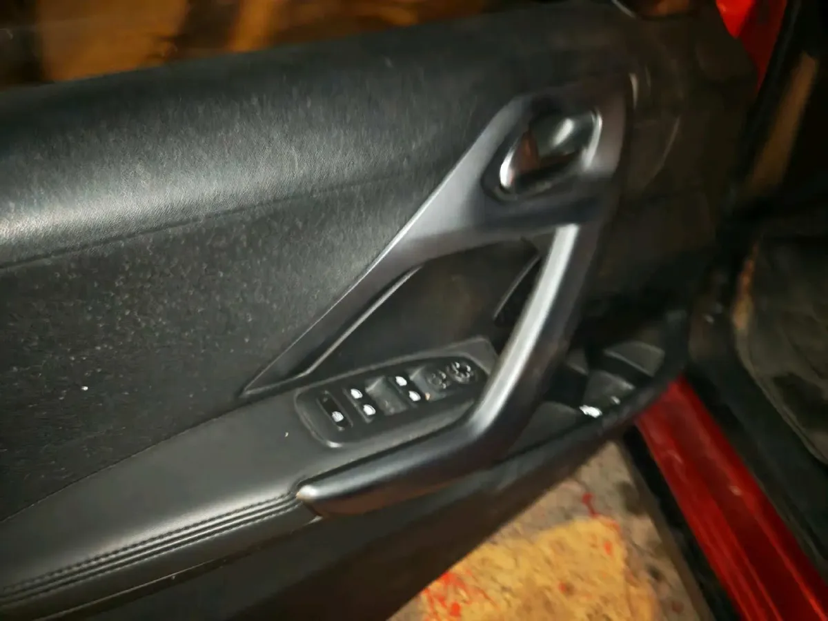 2018 Peugeot 2008 1.6L 117HP L4 6AT,autocango,china used car exporter,china ev exporter,chinese used car exporter,chinese used ev exporter