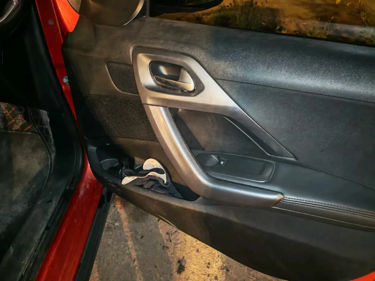 2018 Peugeot 2008 1.6L 117HP L4 6AT,autocango,china used car exporter,china ev exporter,chinese used car exporter,chinese used ev exporter