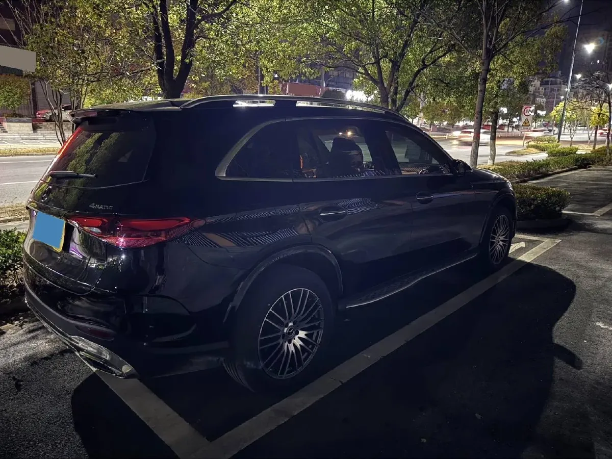 2024 Mercedes-Benz GLC Class 2.0T 258HP L4 9AT,autocango,china used car exporter,china ev exporter,chinese used car exporter,chinese used ev exporter