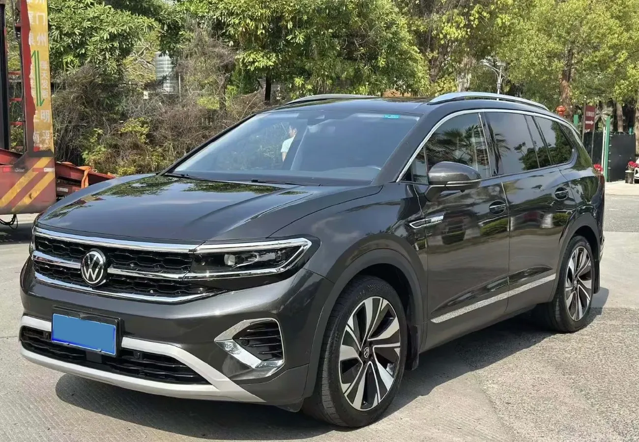 2022 Volkswagen Talagon 2.0T 220HP L4 7DCT,autocango,china used car exporter,china ev exporter,chinese used car exporter,chinese used ev exporter