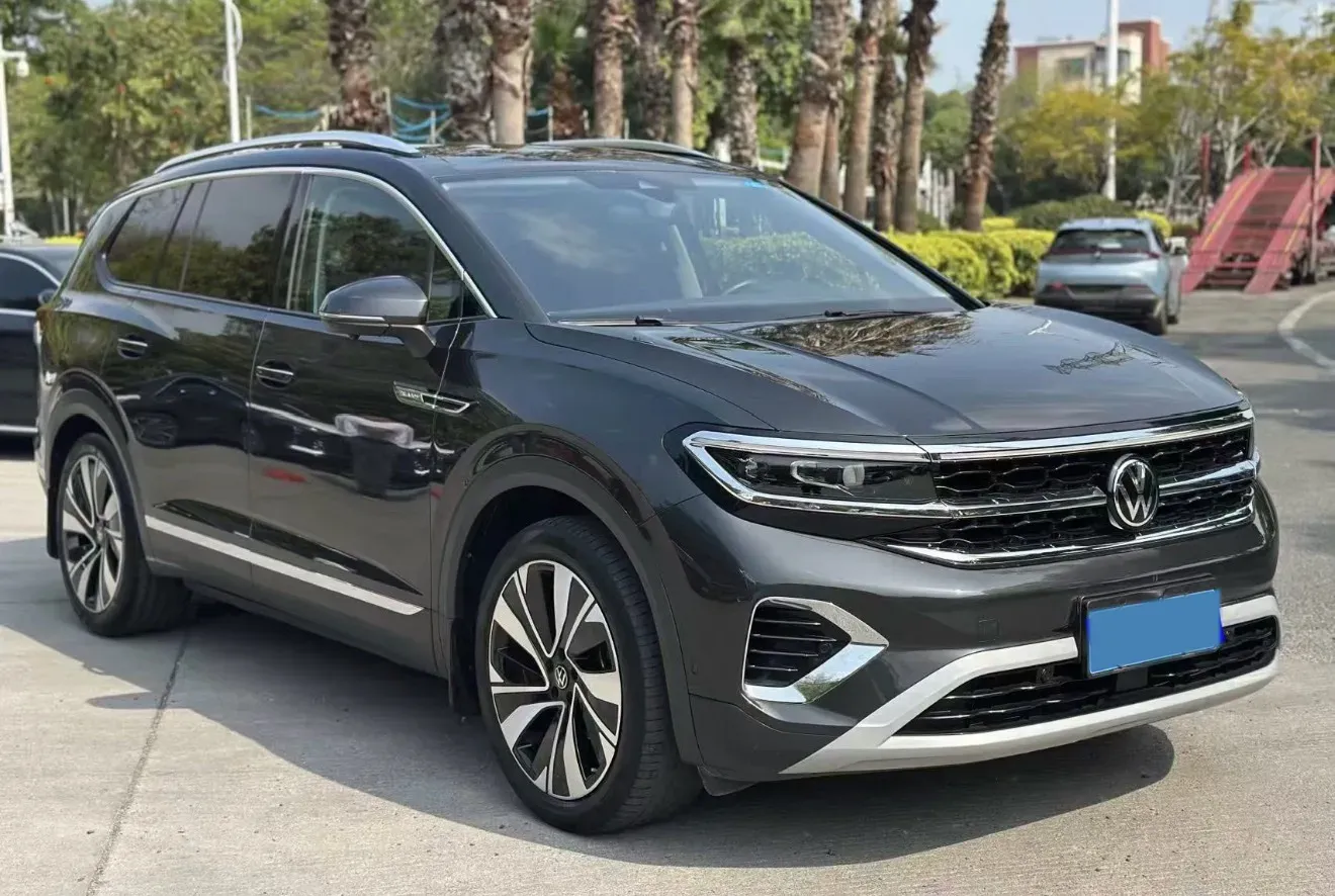 2022 Volkswagen Talagon 2.0T 220HP L4 7DCT,autocango,china used car exporter,china ev exporter,chinese used car exporter,chinese used ev exporter