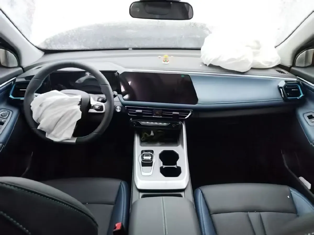 2023 GAC Trumpchi GS3 1.5T 177HP L4 7DCT,autocango,china used car exporter,china ev exporter,chinese used car exporter,chinese used ev exporter