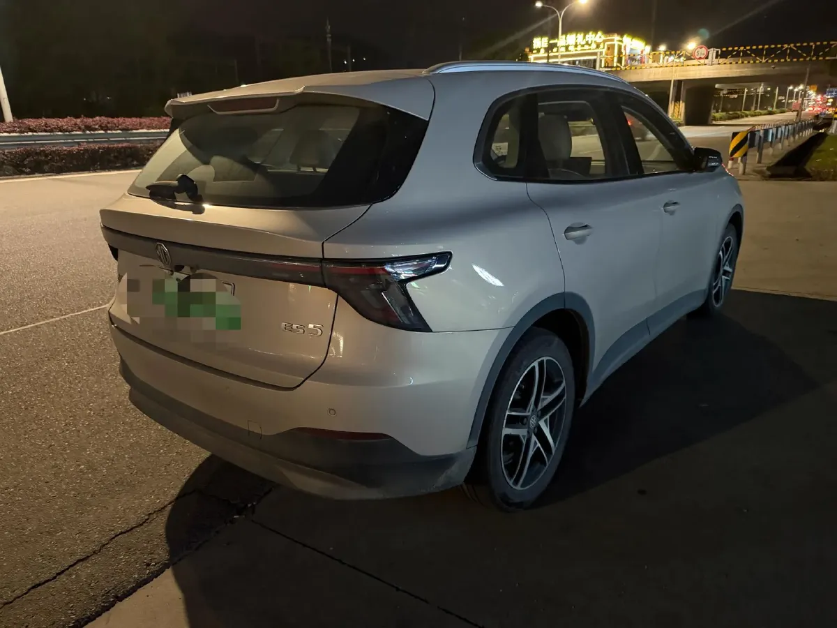 2025 MG MG ES5 BEV 62.2KWH,autocango,china used car exporter,china ev exporter,chinese used car exporter,chinese used ev exporter