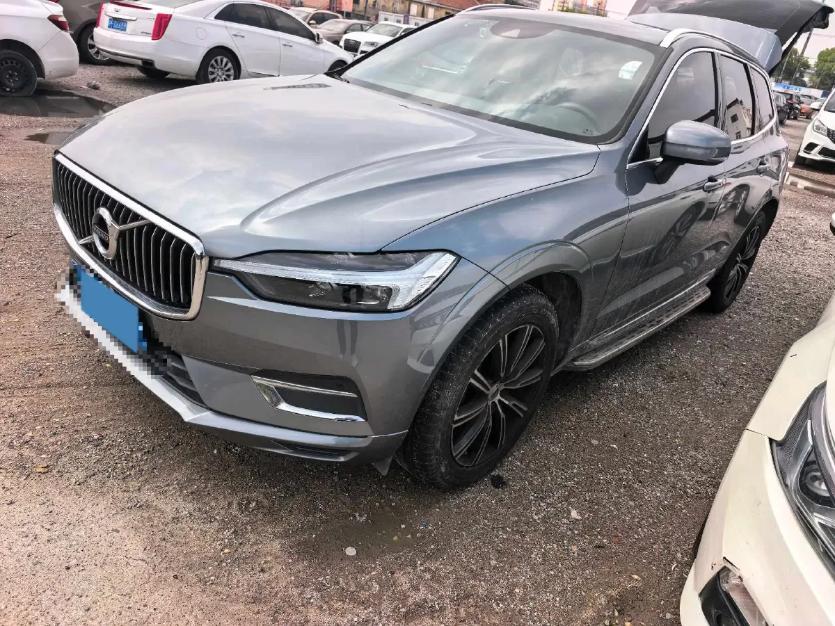 2021 Volvo XC60 2.0T 250HP L4 8AT,autocango,china used car exporter,china ev exporter,chinese used car exporter,chinese used ev exporter