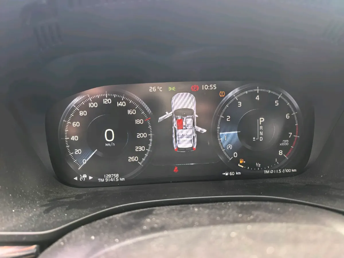 2021 Volvo XC60 2.0T 250HP L4 8AT,autocango,china used car exporter,china ev exporter,chinese used car exporter,chinese used ev exporter