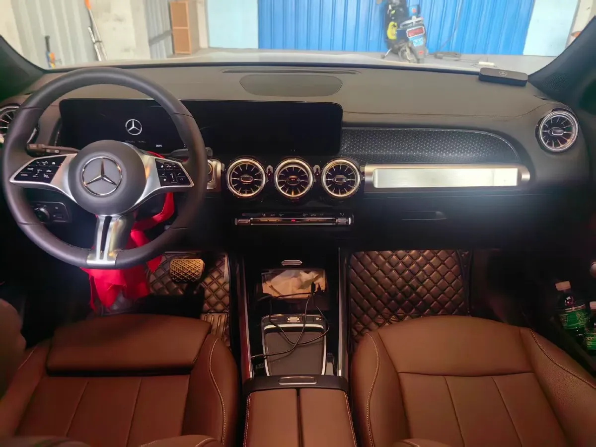 2025 Mercedes-Benz GLB Class 2.0T 190HP L4 8DCT,autocango,china used car exporter,china ev exporter,chinese used car exporter,chinese used ev exporter