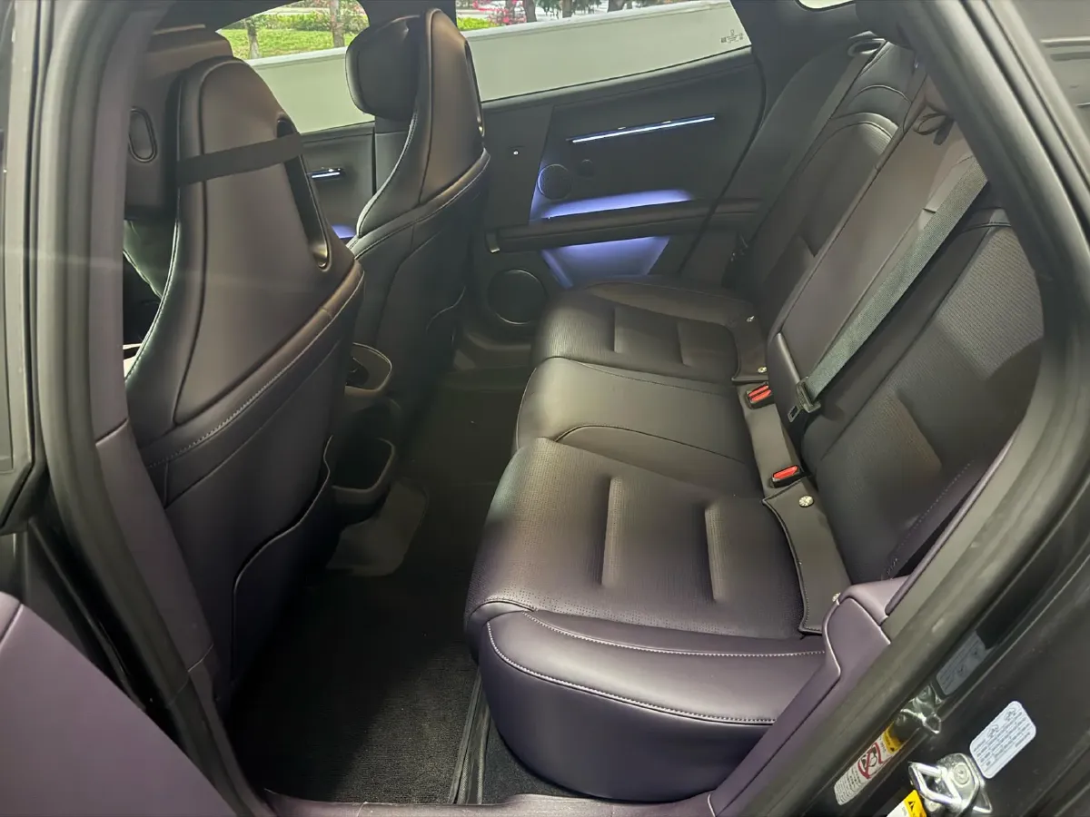 2025 Avatr 06 BEV,autocango,china used car exporter,china ev exporter,chinese used car exporter,chinese used ev exporter