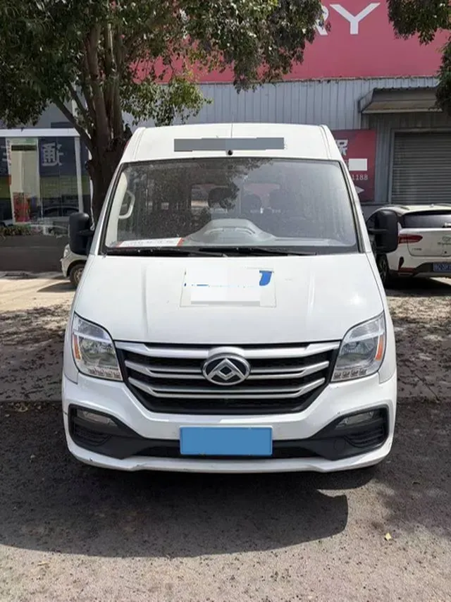 2021 MAXUS XinTu V80 2.0T 139HP L4 6MT,autocango,china used car exporter,china ev exporter,chinese used car exporter,chinese used ev exporter