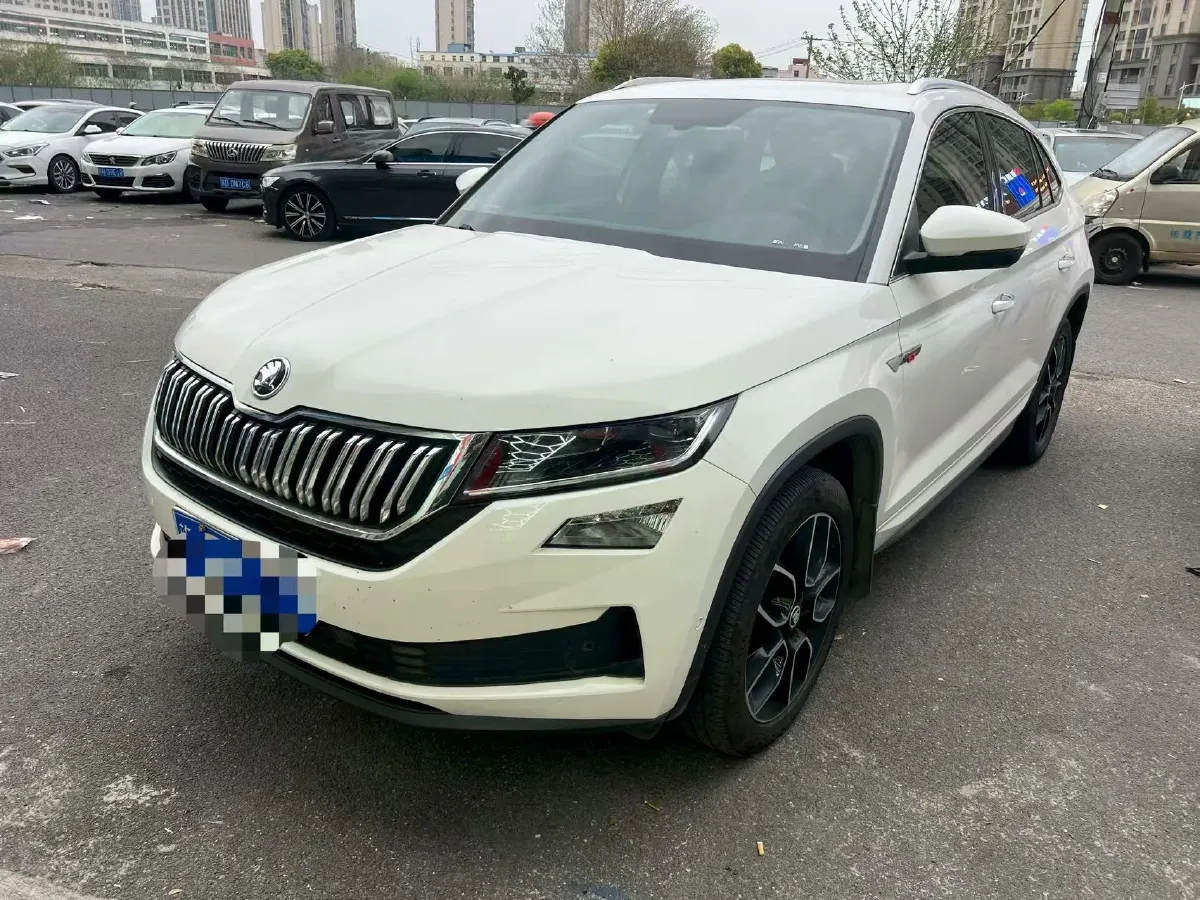 2020 Skoda Kodiak 2.0T 186HP L4 7DCT,autocango,china used car exporter,china ev exporter,chinese used car exporter,chinese used ev exporter