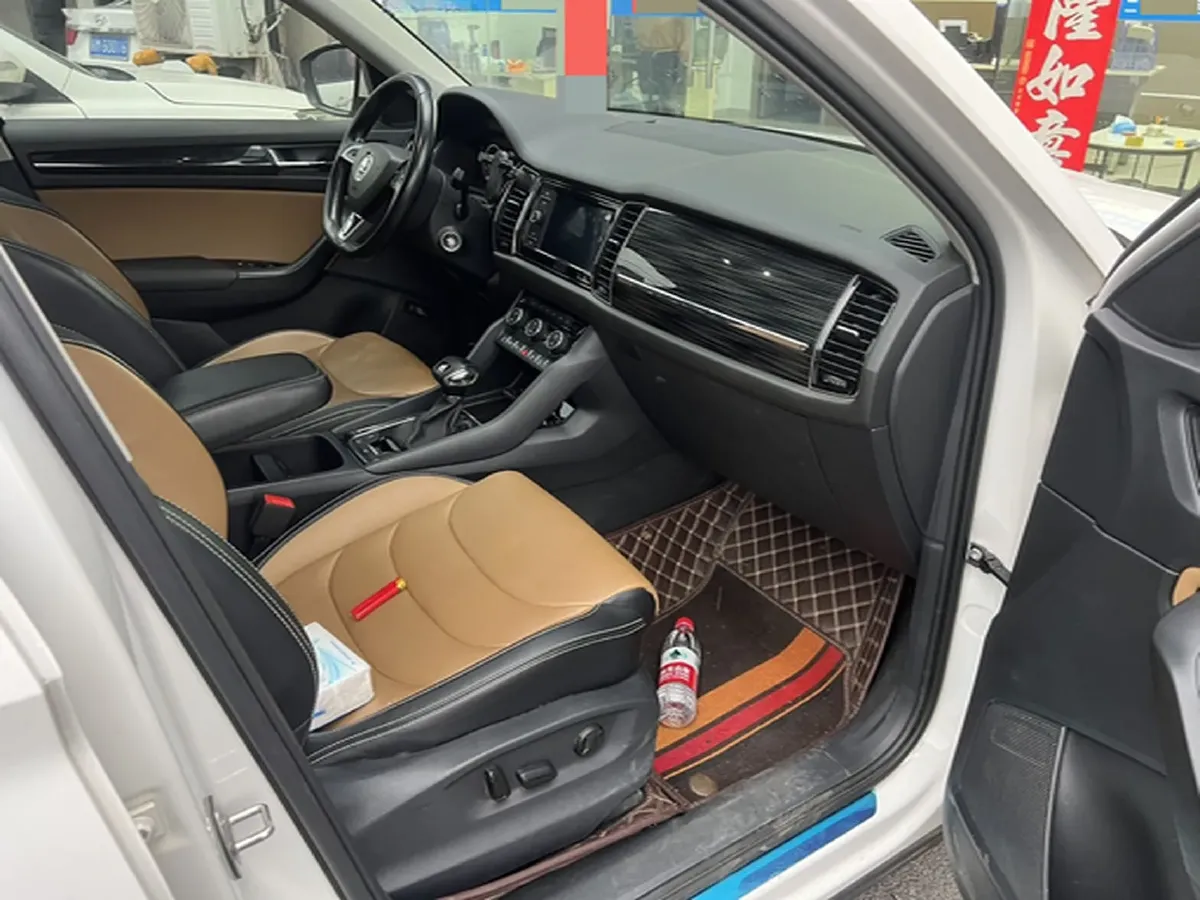 2020 Skoda Kodiak 2.0T 186HP L4 7DCT,autocango,china used car exporter,china ev exporter,chinese used car exporter,chinese used ev exporter