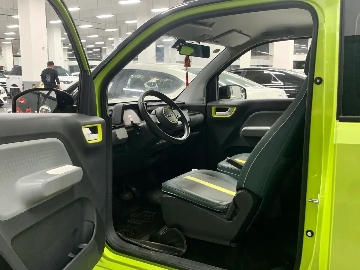 2022 WuLing HongGuang MINI EV BEV 17.3KWH,autocango,china used car exporter,china ev exporter,chinese used car exporter,chinese used ev exporter