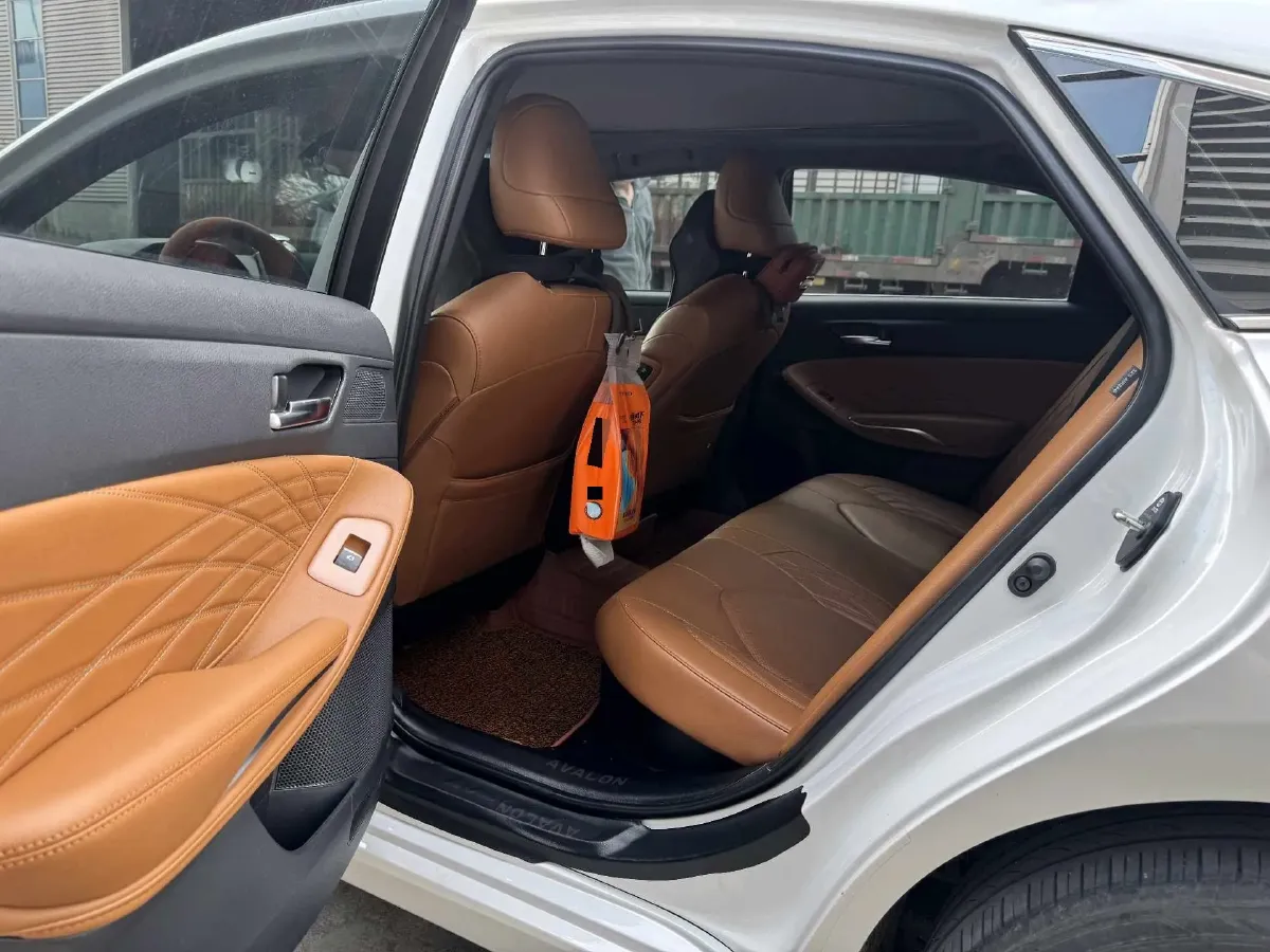 2023 Toyota Avalon 2.5L 178HP L4 E-CVT Hybrid,autocango,china used car exporter,china ev exporter,chinese used car exporter,chinese used ev exporter