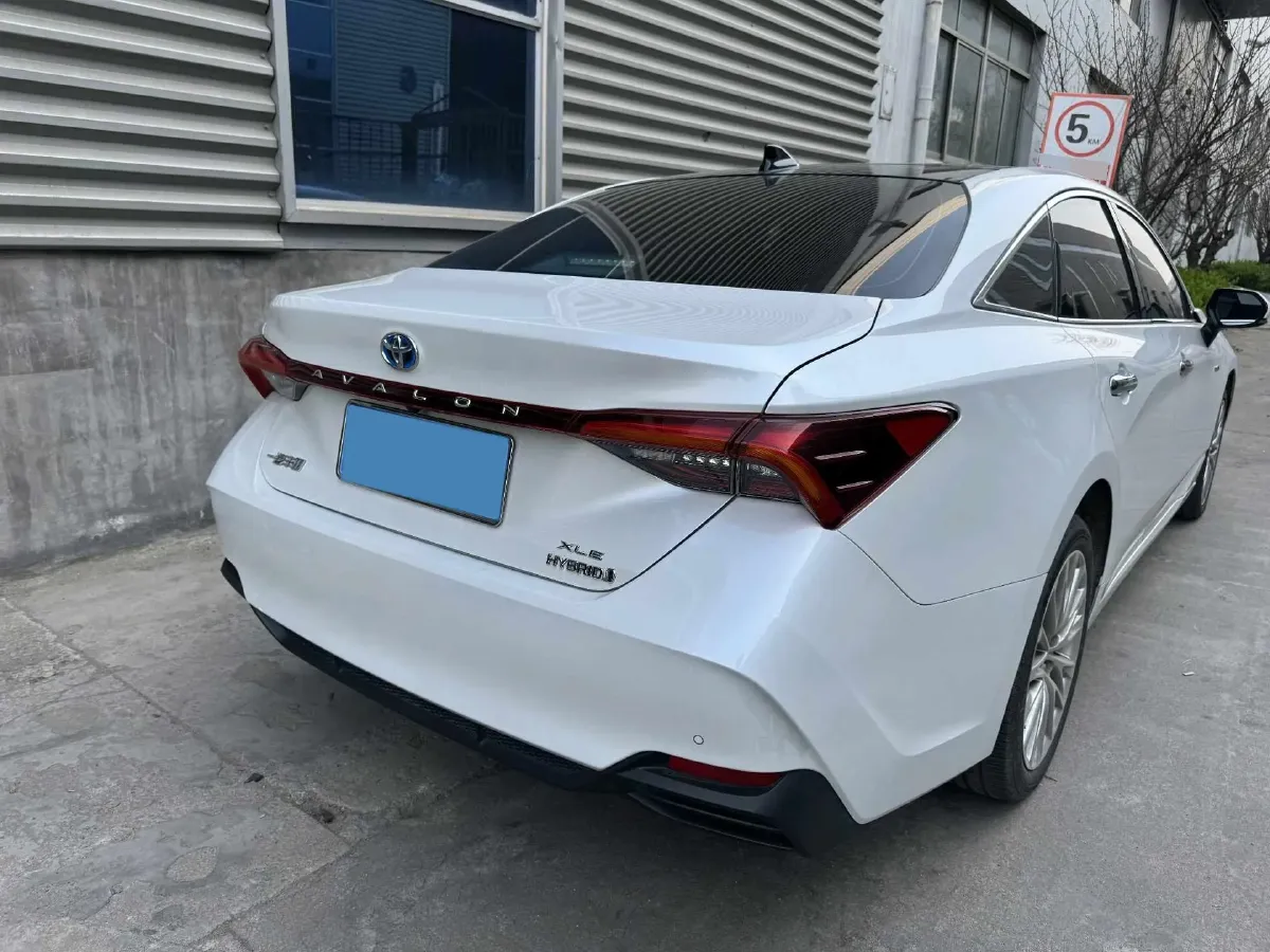 2023 Toyota Avalon 2.5L 178HP L4 E-CVT Hybrid,autocango,china used car exporter,china ev exporter,chinese used car exporter,chinese used ev exporter