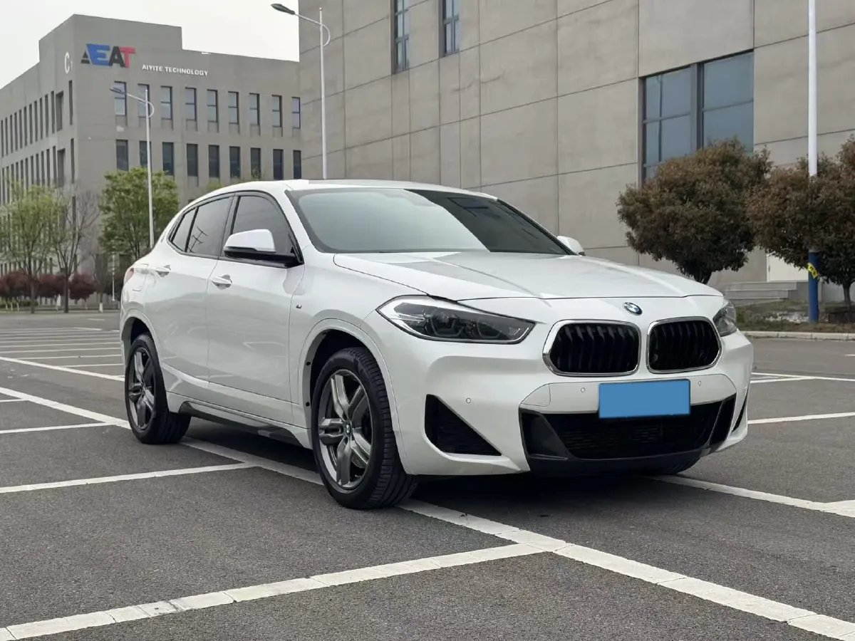 2021 BMW X2 2.0T 192HP L4 7DCT,autocango,china used car exporter,china ev exporter,chinese used car exporter,chinese used ev exporter
