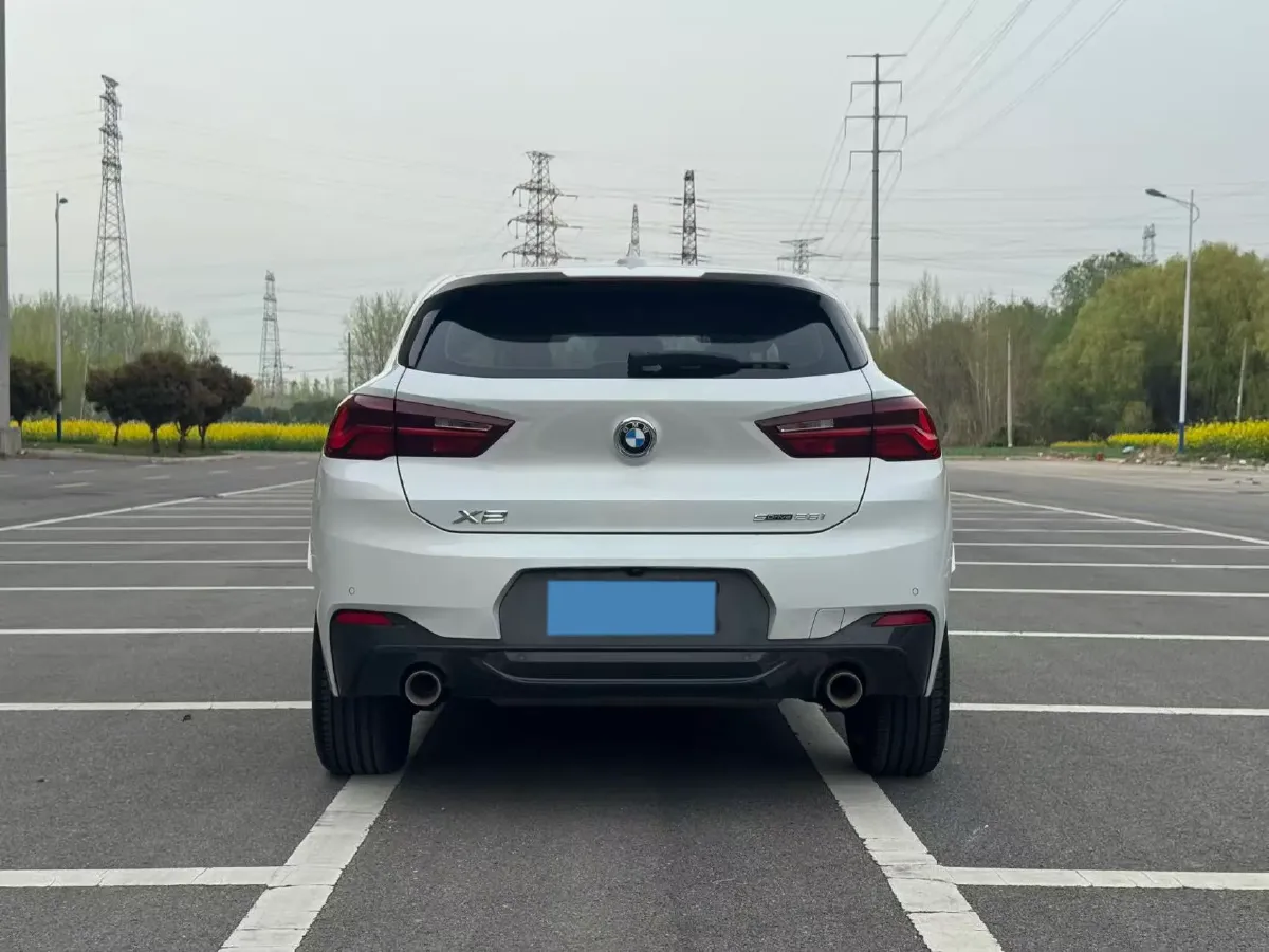 2021 BMW X2 2.0T 192HP L4 7DCT,autocango,china used car exporter,china ev exporter,chinese used car exporter,chinese used ev exporter