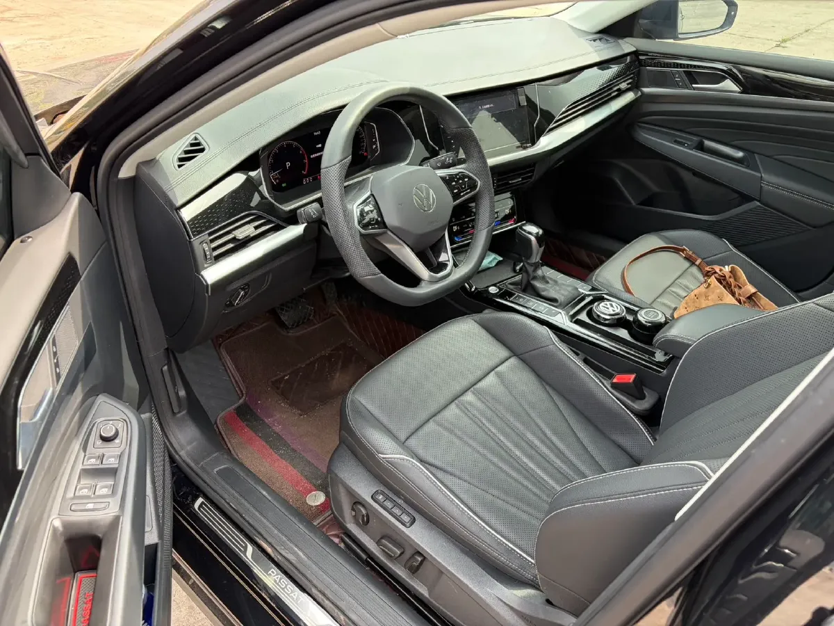 2024 Volkswagen Passat 2.0T 186HP L4 7DCT,autocango,china used car exporter,china ev exporter,chinese used car exporter,chinese used ev exporter
