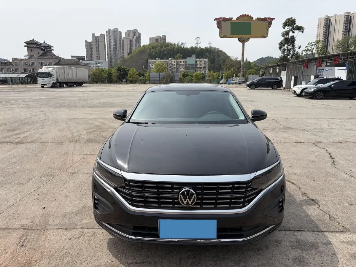 2024 Volkswagen Passat 2.0T 186HP L4 7DCT,autocango,china used car exporter,china ev exporter,chinese used car exporter,chinese used ev exporter