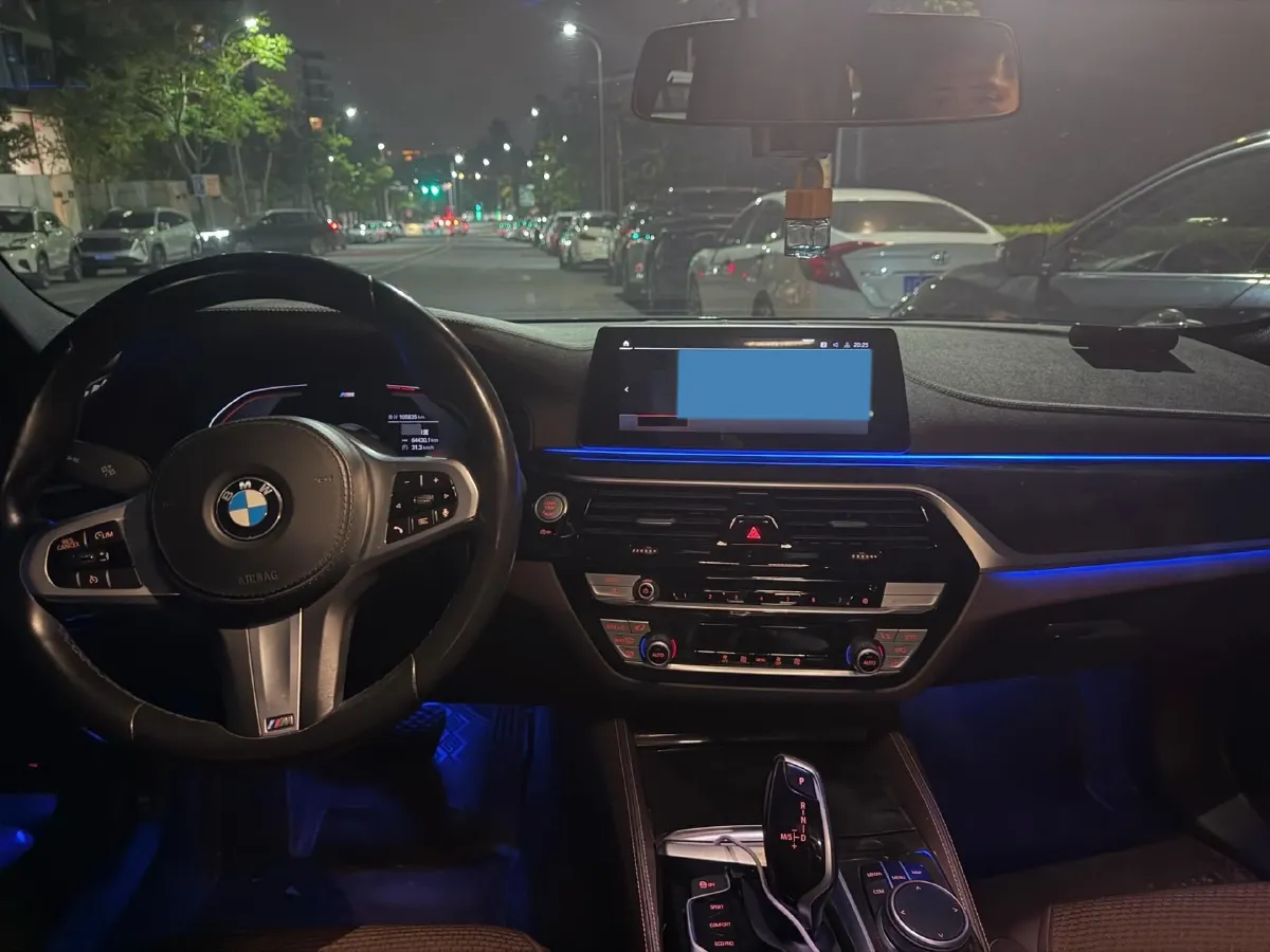 2020 BMW 5 Series 2.0T 184HP L4 8AT,autocango,china used car exporter,china ev exporter,chinese used car exporter,chinese used ev exporter