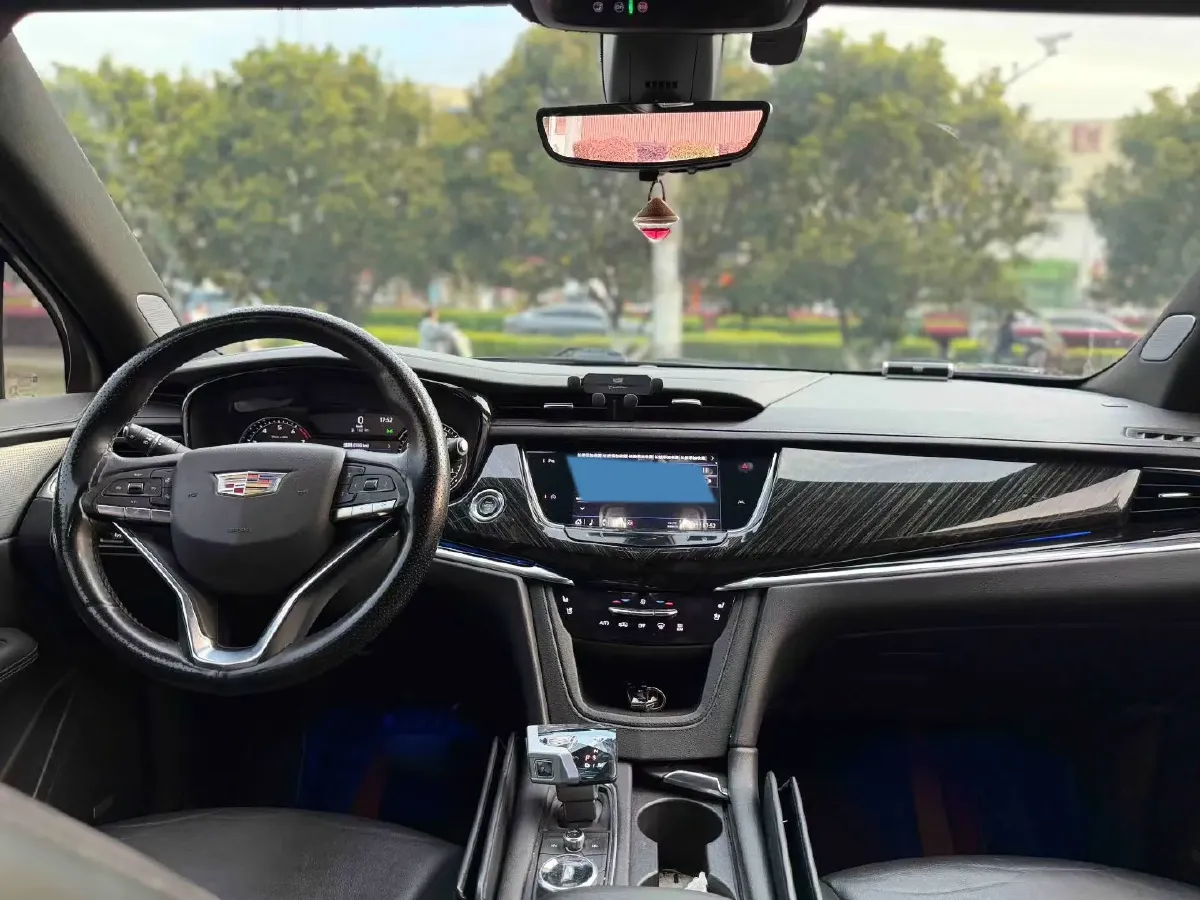 2022 Cadillac XT6 2.0T 237HP L4 9AT,autocango,china used car exporter,china ev exporter,chinese used car exporter,chinese used ev exporter