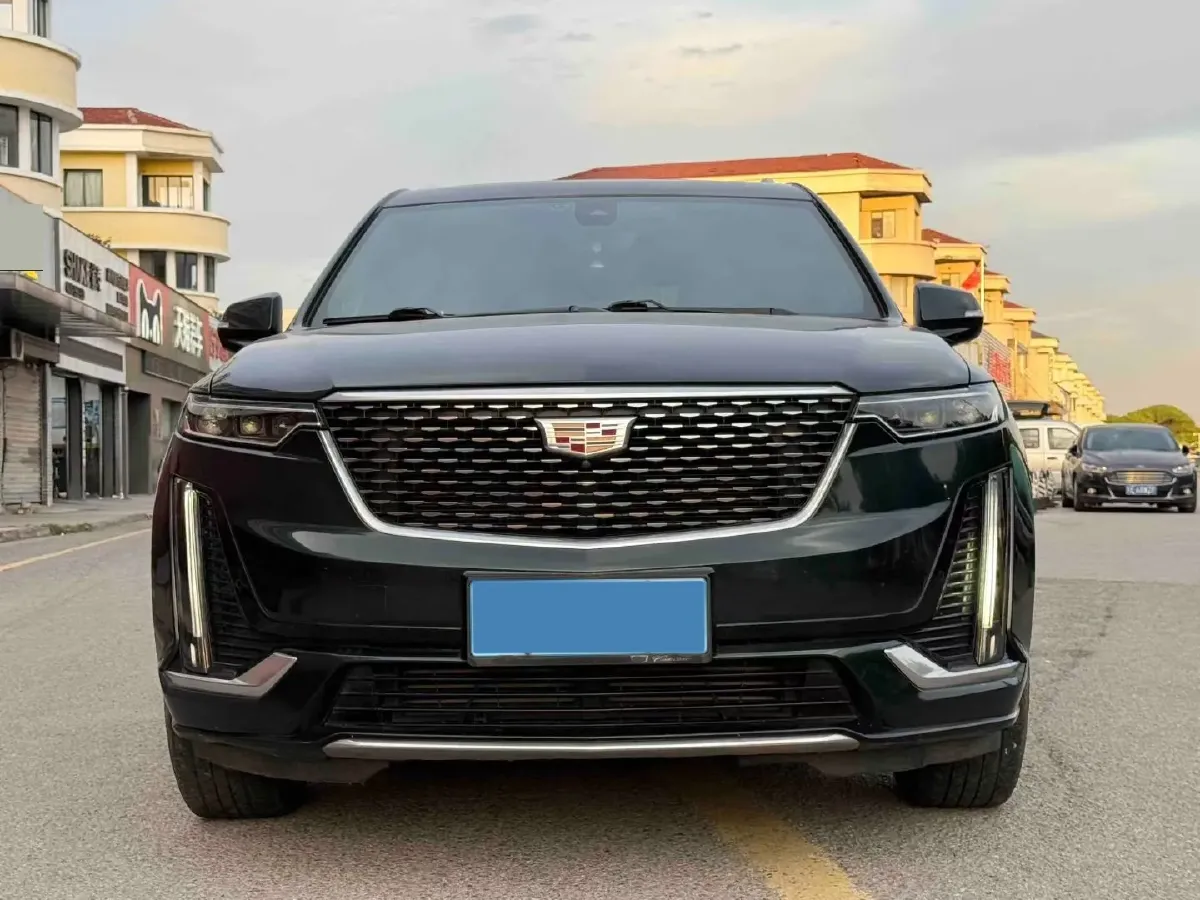 2022 Cadillac XT6 2.0T 237HP L4 9AT,autocango,china used car exporter,china ev exporter,chinese used car exporter,chinese used ev exporter