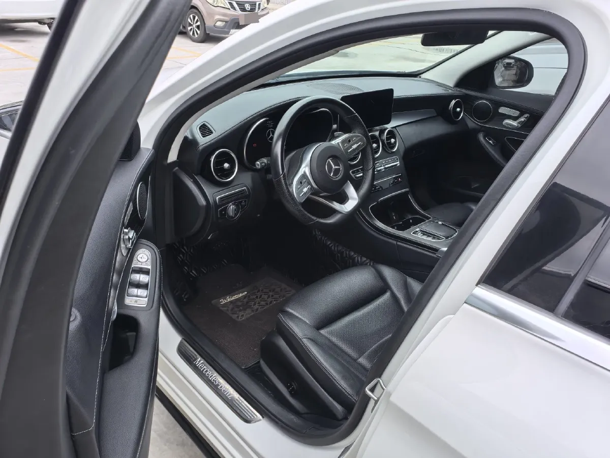 2021 Mercedes-Benz C Class 1.5T 184HP L4 9AT,autocango,china used car exporter,china ev exporter,chinese used car exporter,chinese used ev exporter