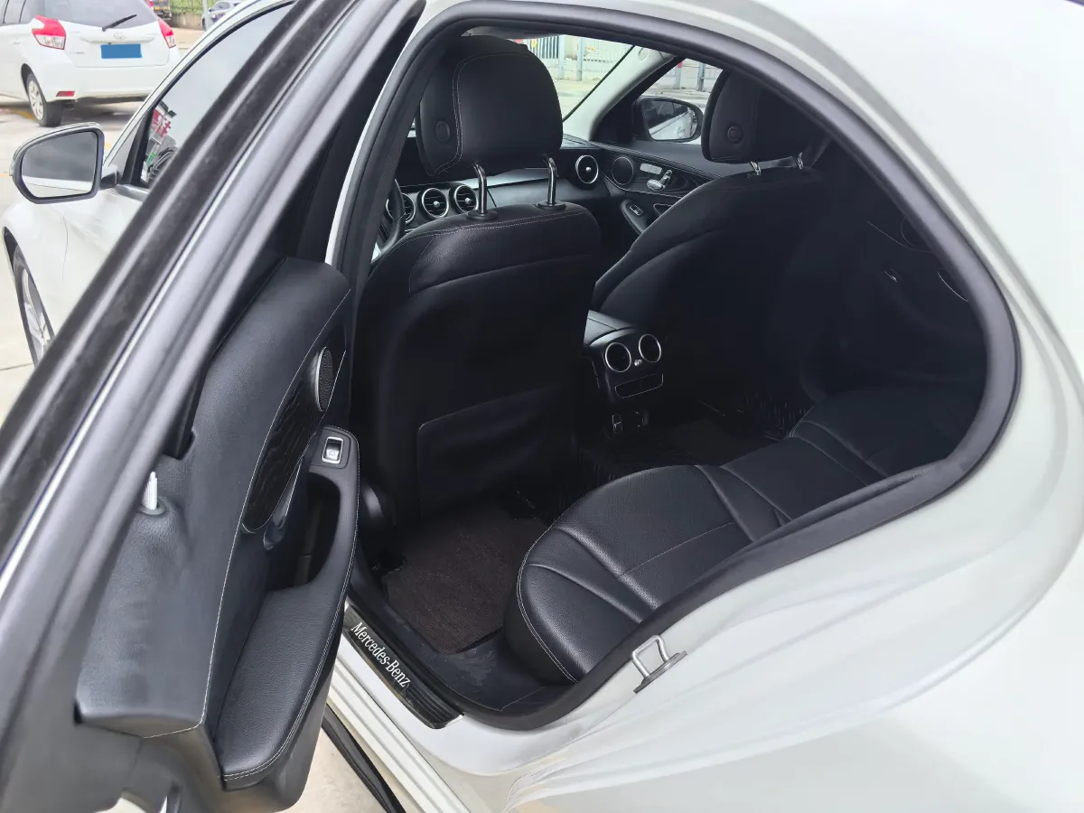 2021 Mercedes-Benz C Class 1.5T 184HP L4 9AT,autocango,china used car exporter,china ev exporter,chinese used car exporter,chinese used ev exporter