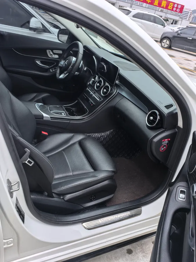 2021 Mercedes-Benz C Class 1.5T 184HP L4 9AT,autocango,china used car exporter,china ev exporter,chinese used car exporter,chinese used ev exporter