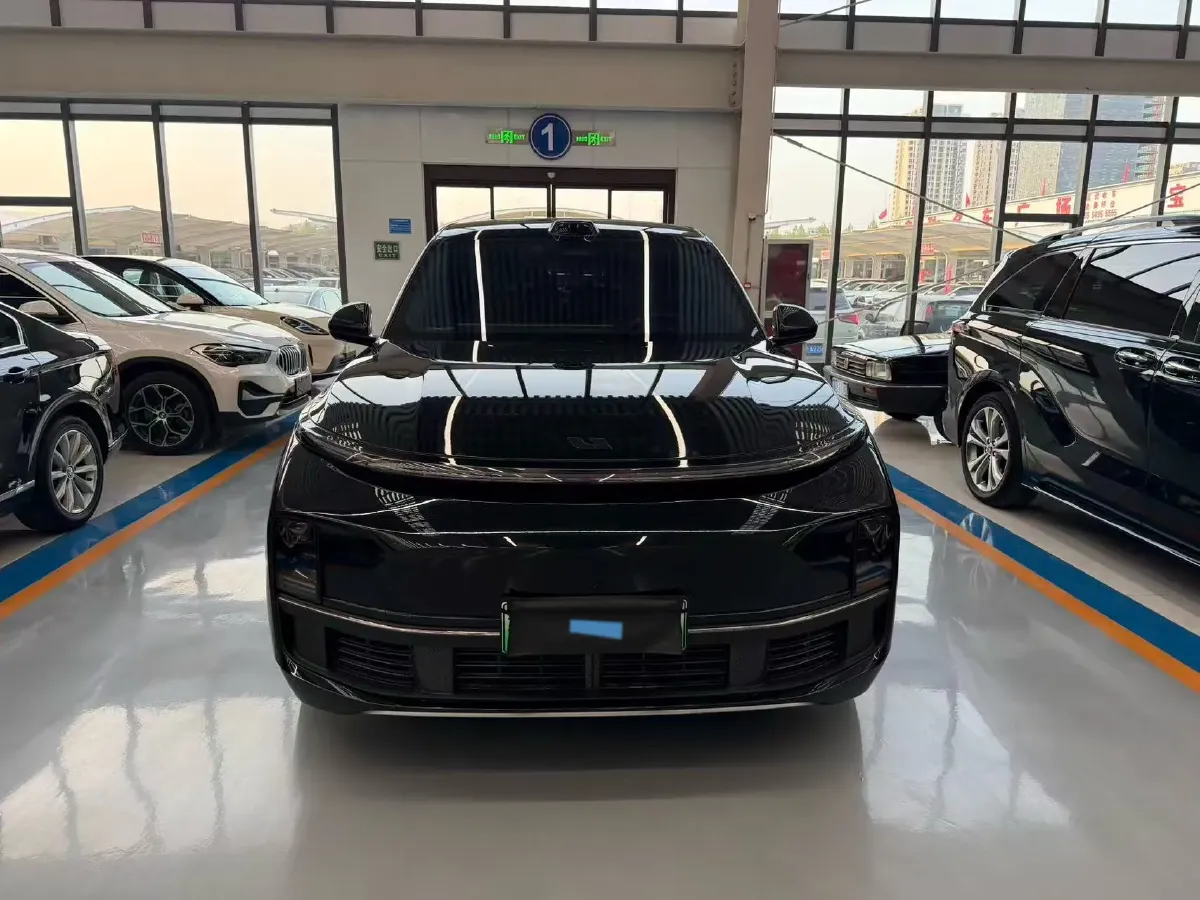 2024 Li L9 Range Extended 154HP REEV 52.3KWH,autocango,china used car exporter,china ev exporter,chinese used car exporter,chinese used ev exporter