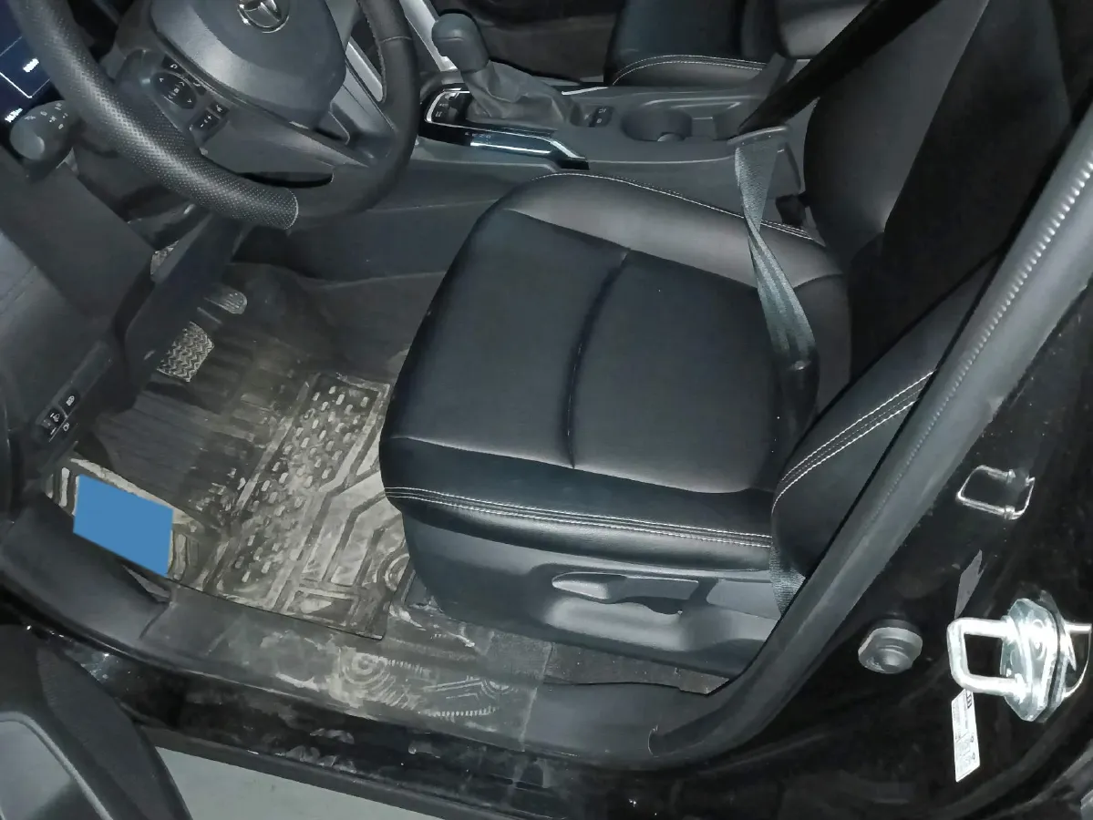 2024 Toyota Corolla Cross 2.0L 152HP L4 E-CVT Hybrid,autocango,china used car exporter,china ev exporter,chinese used car exporter,chinese used ev exporter