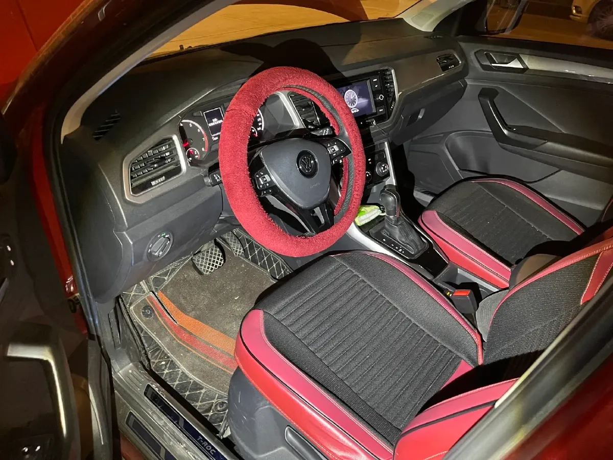 2020 Volkswagen T-Roc 1.4T 150HP L4 7DCT,autocango,china used car exporter,china ev exporter,chinese used car exporter,chinese used ev exporter