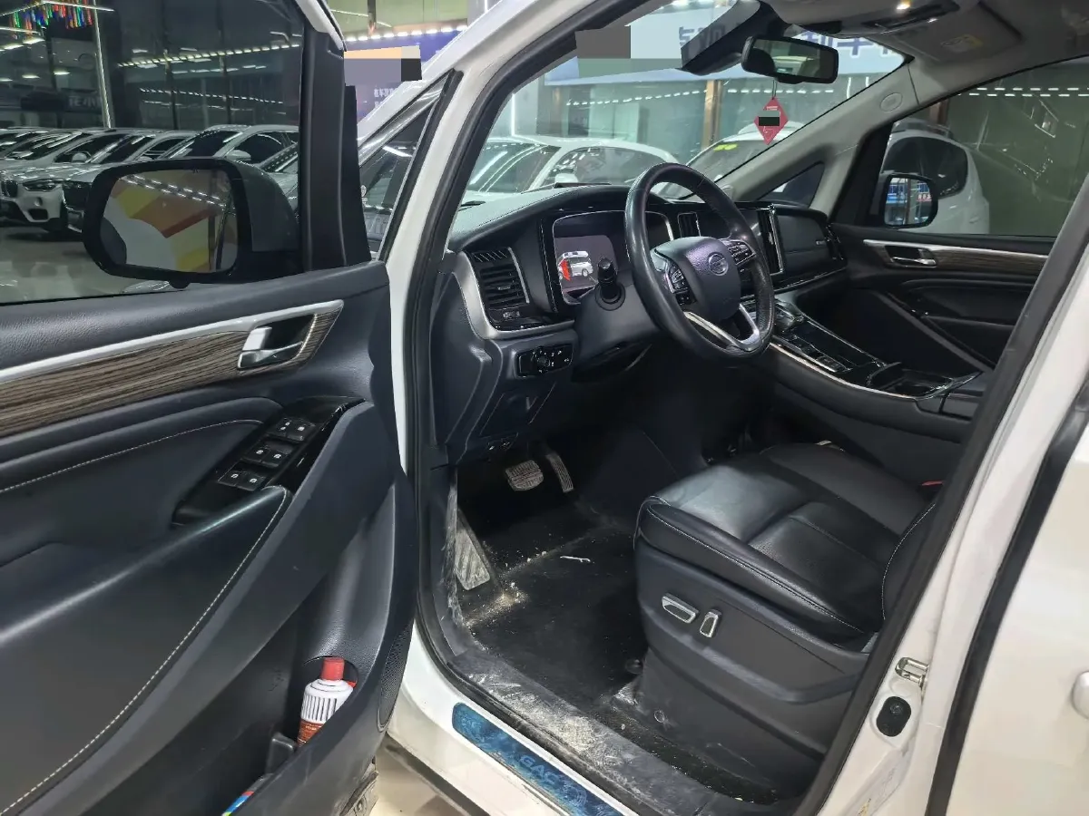 2021 GAC Trumpchi M8 2.0T 252HP L4 8AT,autocango,china used car exporter,china ev exporter,chinese used car exporter,chinese used ev exporter